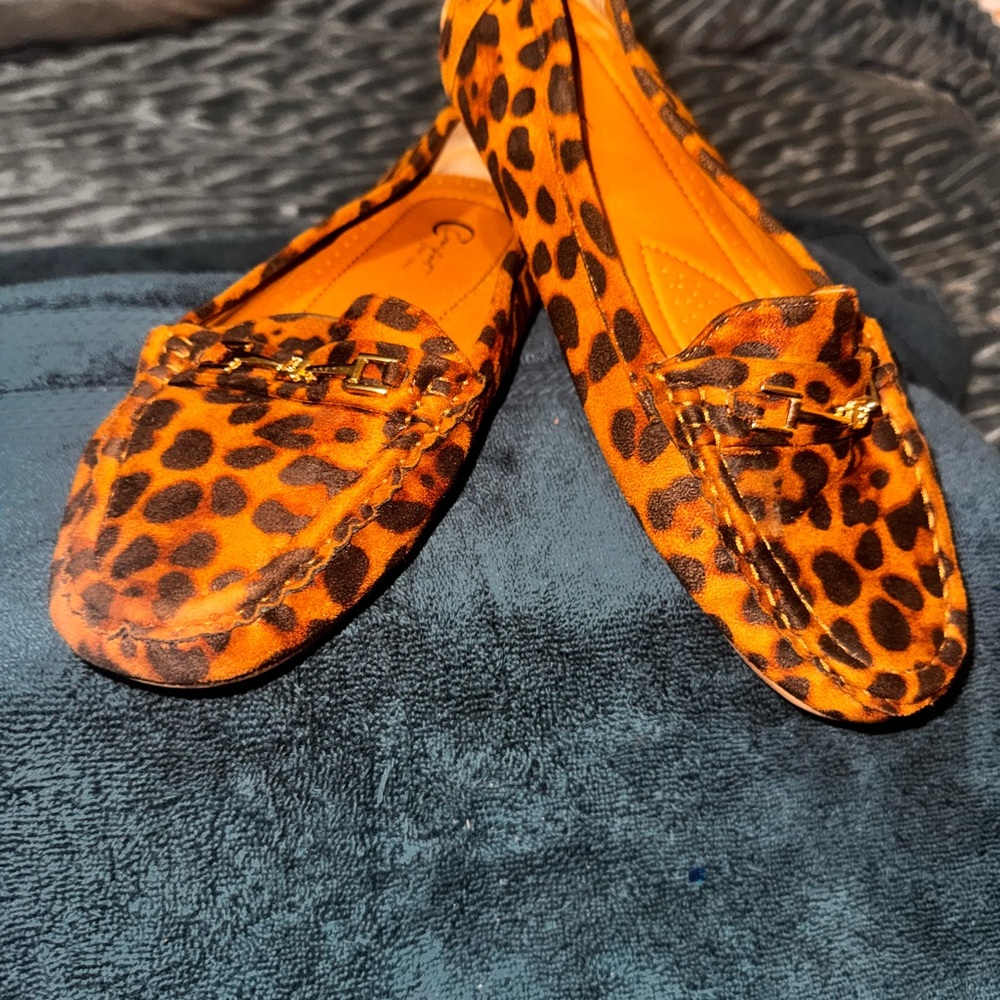 Chic Leopard Print Women's Loafers
